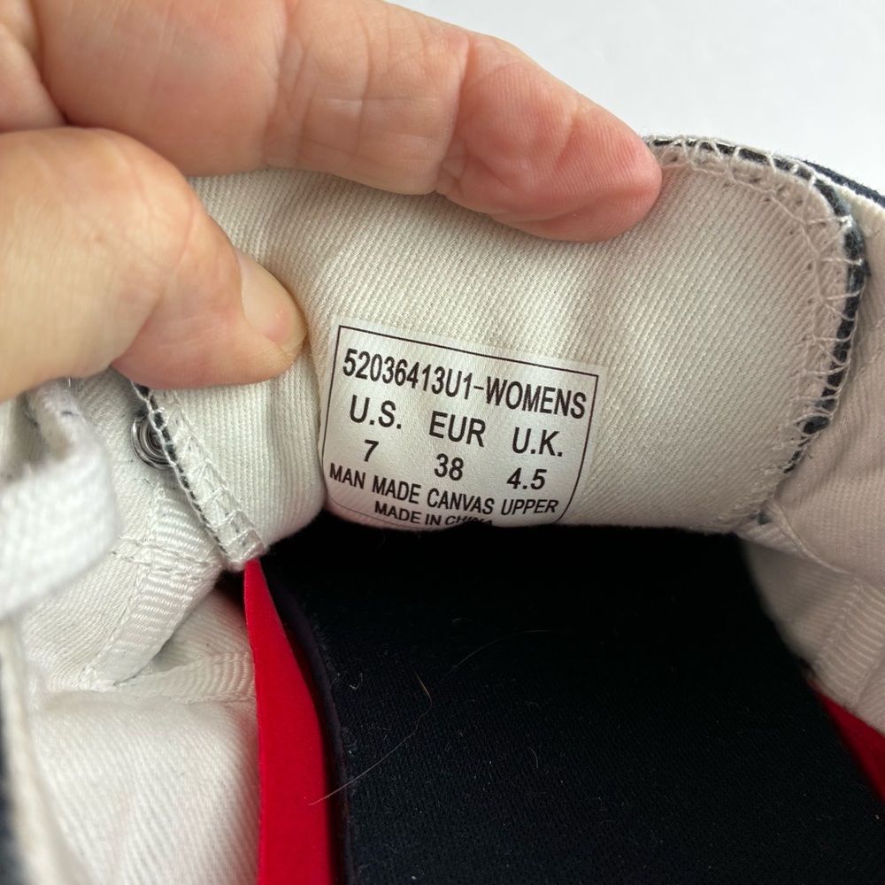 Levi’s Anika-C Navy Blue Low Top Sneakers NWOT - Picture 5 of 7